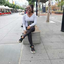 Oyin is looking for singles for a date